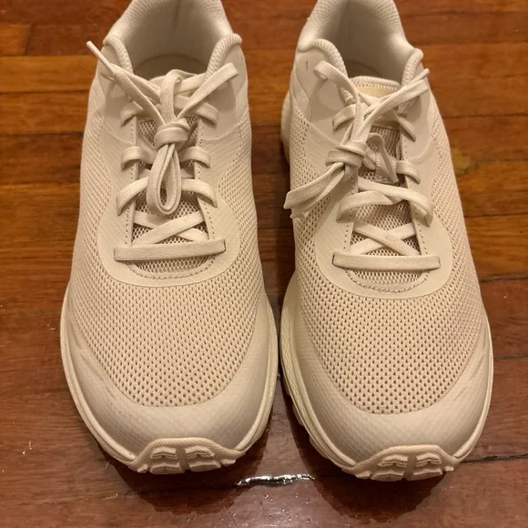 Women’s Merrell Cream Trail Running Shoes size 10 - Picture 5 of 9